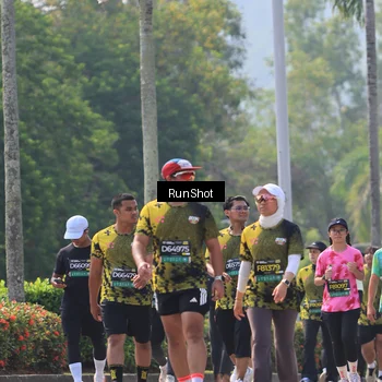Runner Photo 7054792