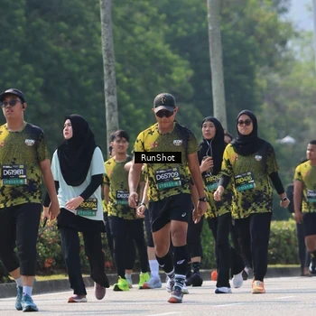 Runner Photo 7054793