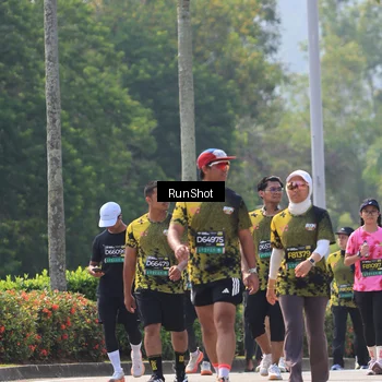 Runner Photo 7054794
