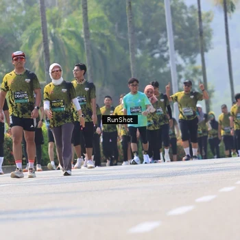 Runner Photo 7054797