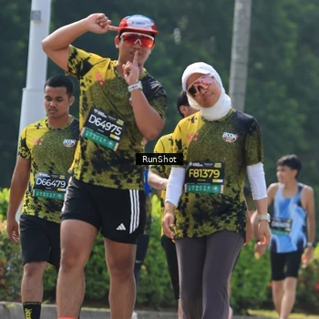 Runner Photo 7054800