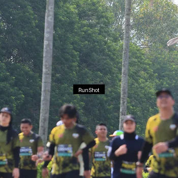 Runner Photo 7054842