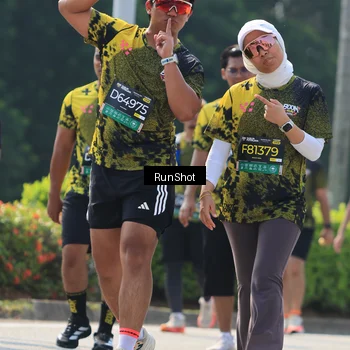 Runner Photo 7054843