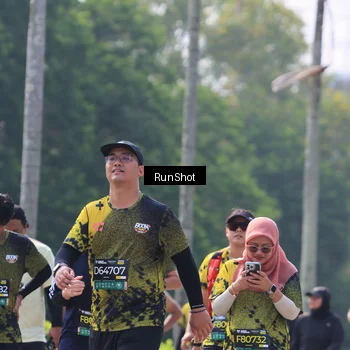 Runner Photo 7054847