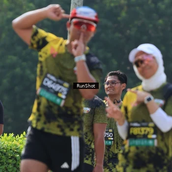 Runner Photo 7054850
