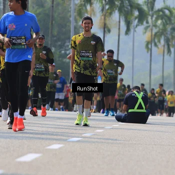 Runner Photo 7054854