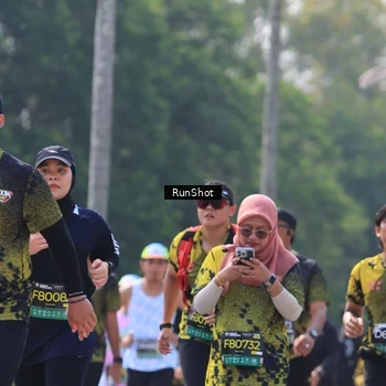 Runner Photo 7054860
