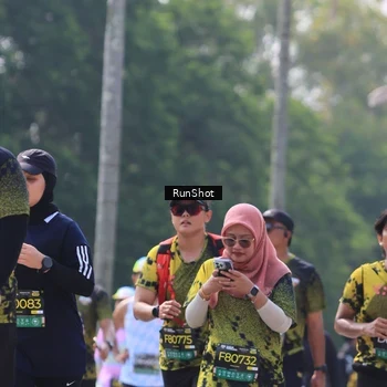 Runner Photo 7054867