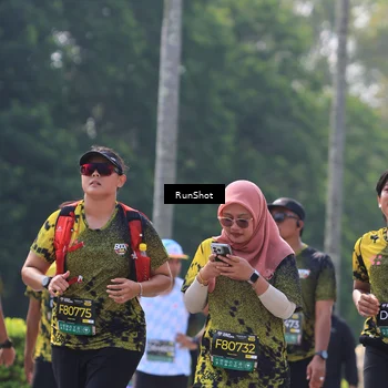 Runner Photo 7054872