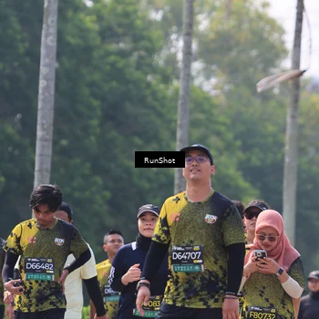 Runner Photo 7054876