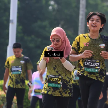 Runner Photo 7054892