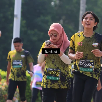 Runner Photo 7054894