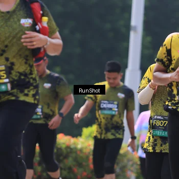 Runner Photo 7054898
