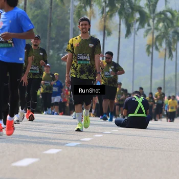 Runner Photo 7054904