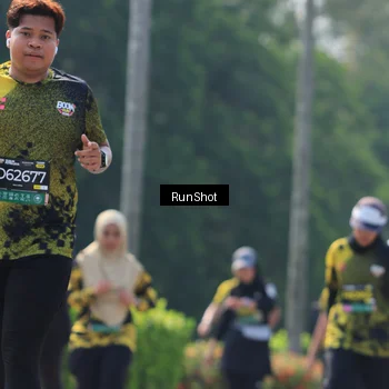 Runner Photo 7054911