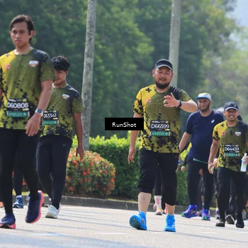 Runner Photo 7054950