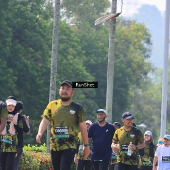 Runner Photo 7054965