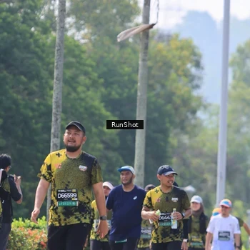Runner Photo 7054966