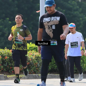 Runner Photo 7055022