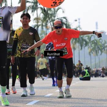 Runner Photo 7055033