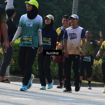 Runner Photo 7055036