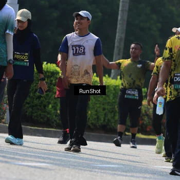Runner Photo 7055046