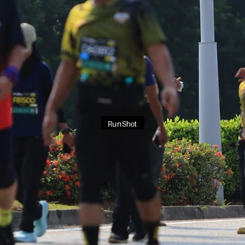 Runner Photo 7055059