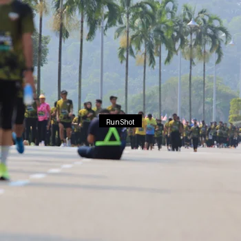 Runner Photo 7055060