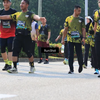 Runner Photo 7055064
