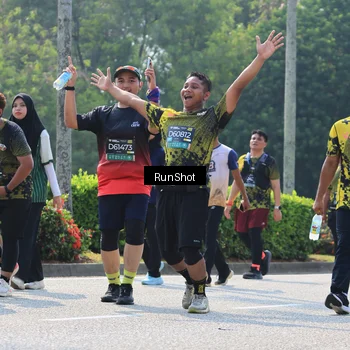 Runner Photo 7055075
