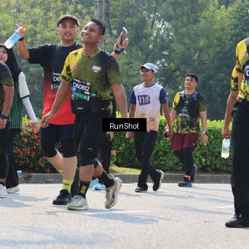 Runner Photo 7055077