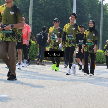 Runner Photo 7055089