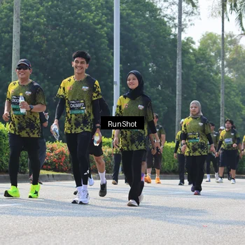 Runner Photo 7055092