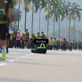 Runner Photo 7055095