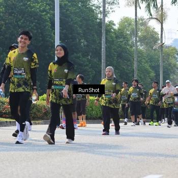 Runner Photo 7055097