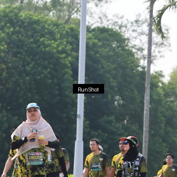 Runner Photo 7055111