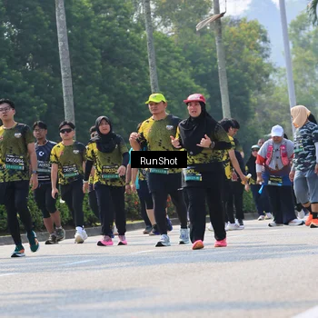 Runner Photo 7055115