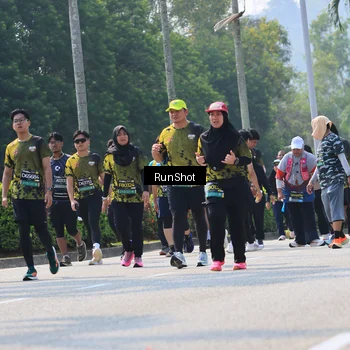 Runner Photo 7055117