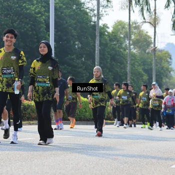 Runner Photo 7055120