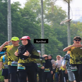 Runner Photo 7055132