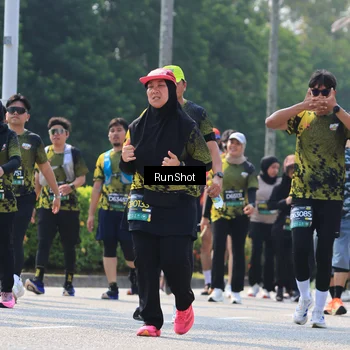 Runner Photo 7055136