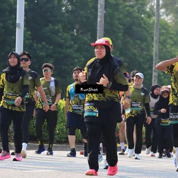 Runner Photo 7055138