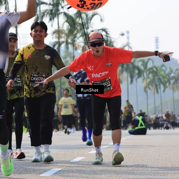 Runner Photo 7055141