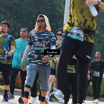 Runner Photo 7055151