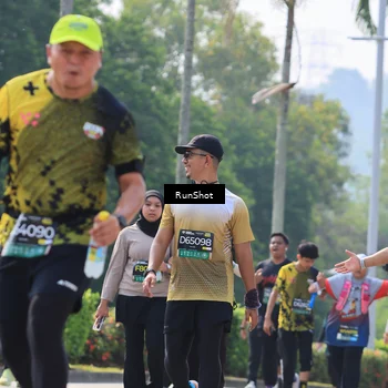 Runner Photo 7055152