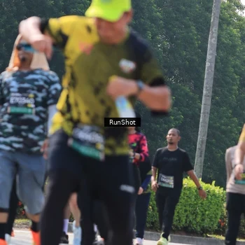 Runner Photo 7055157