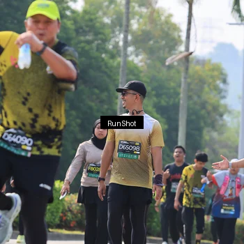 Runner Photo 7055159