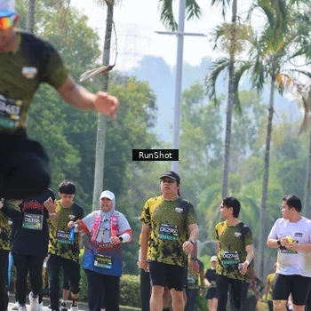 Runner Photo 7055169