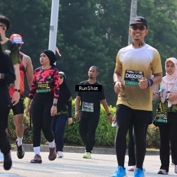 Runner Photo 7055170