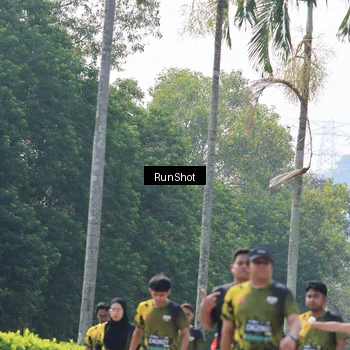 Runner Photo 7055198